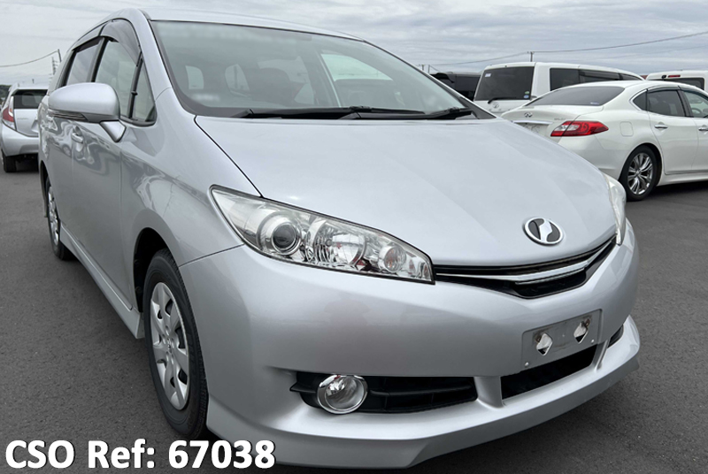 Toyota / Wish 2013